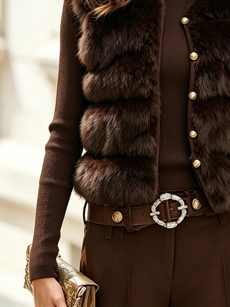 Completo Zafren marrone con gilet in pelliccia sintetica