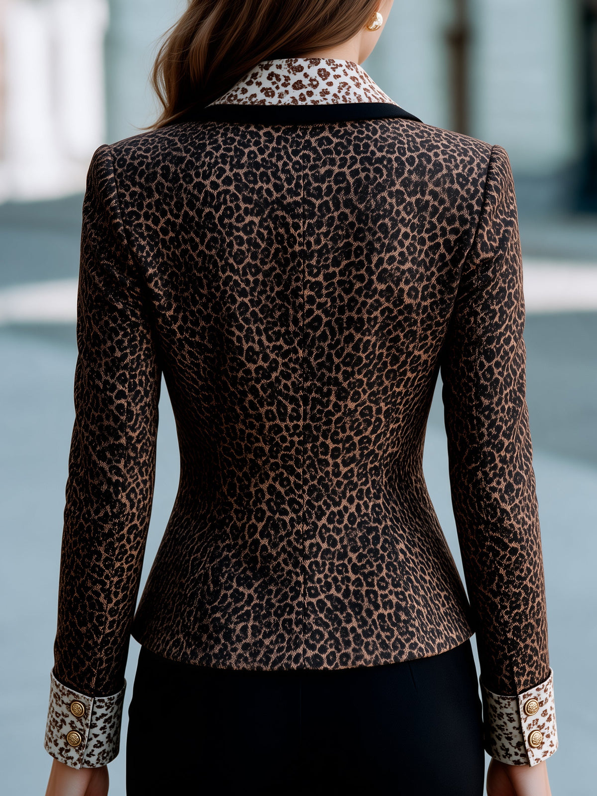 Zafren Blazer z leopardjim vzorcem in kontrastnimi reverji