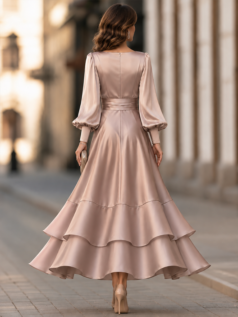 Robe longue Zafren rose en satin à volants étagés