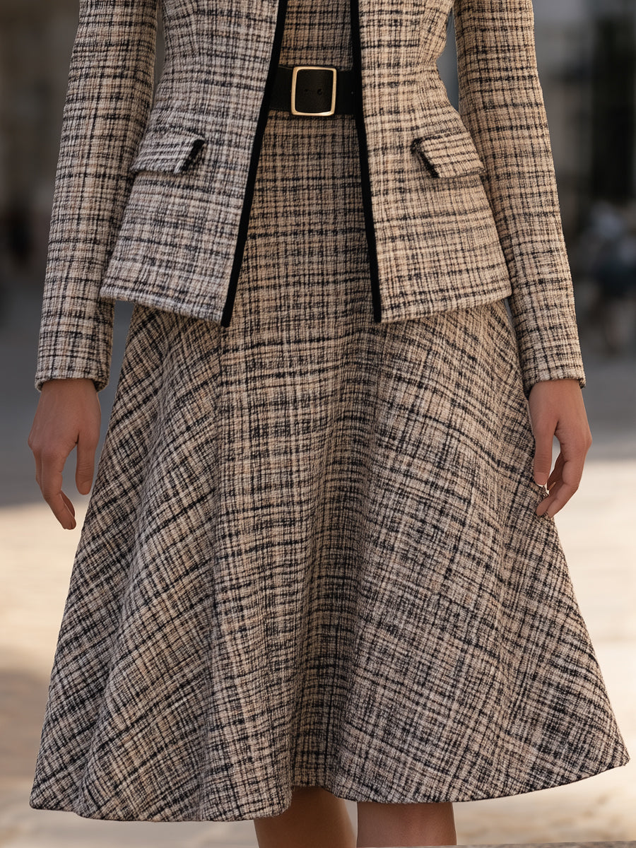 Completo con abito blazer beige a quadri Zafren