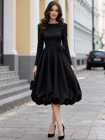 Robe midi Zafren noire à ourlet boule