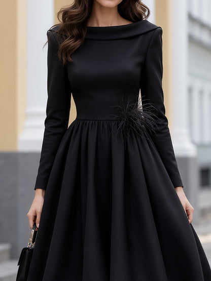 Robe midi Zafren noire à ourlet boule