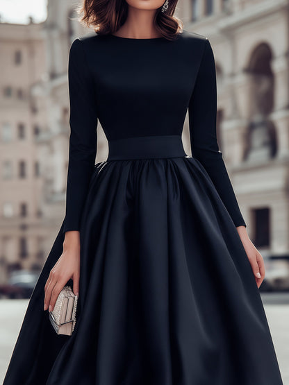 Robe midi noire à ourlet en plumes Zafren