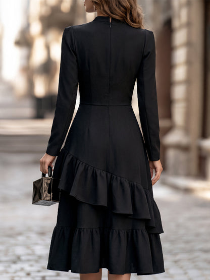 Robe Zafren noire boutonnée à volants étagés