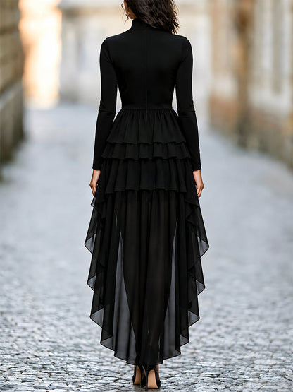 Robe noire à col roulé, à étages et à ourlet asymétrique Zafren