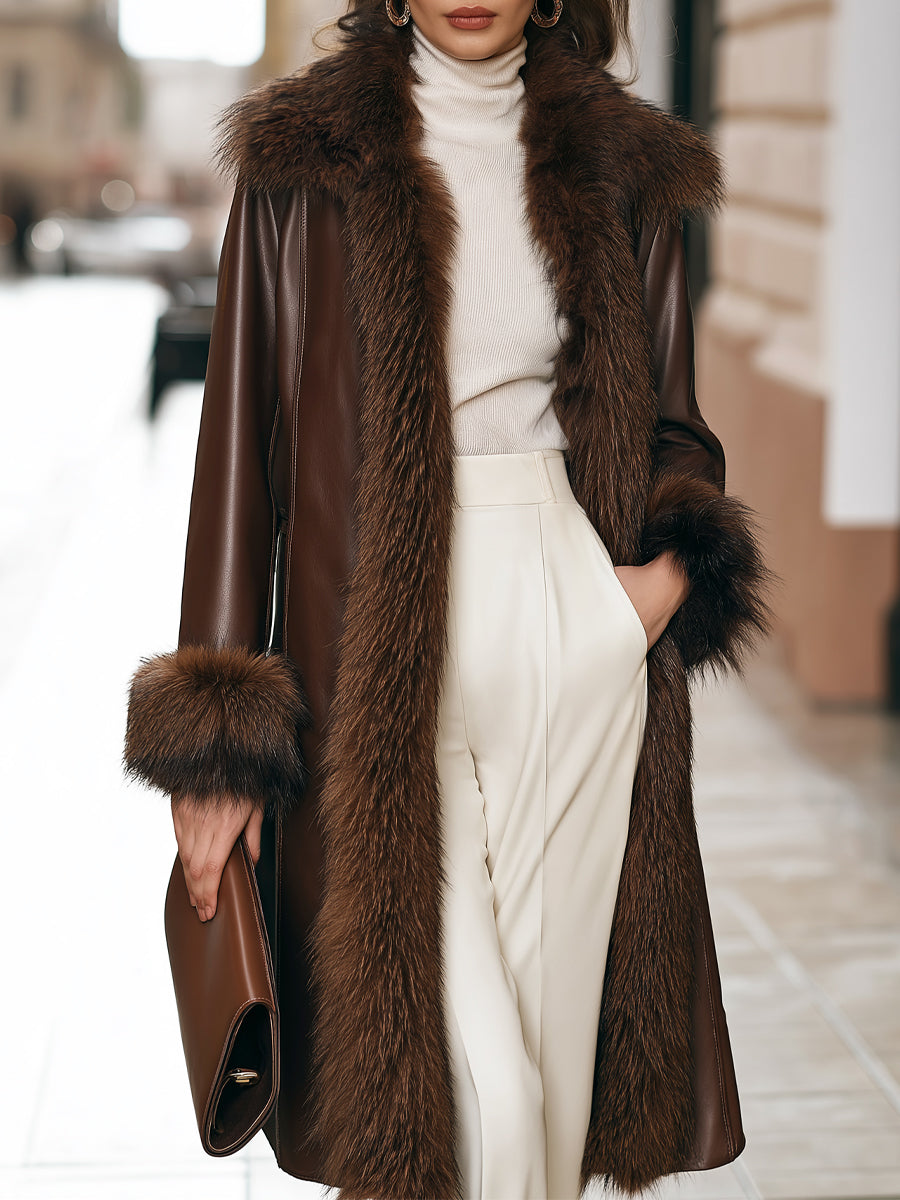 Cappotto Zafren in ecopelle marrone con pelliccia
