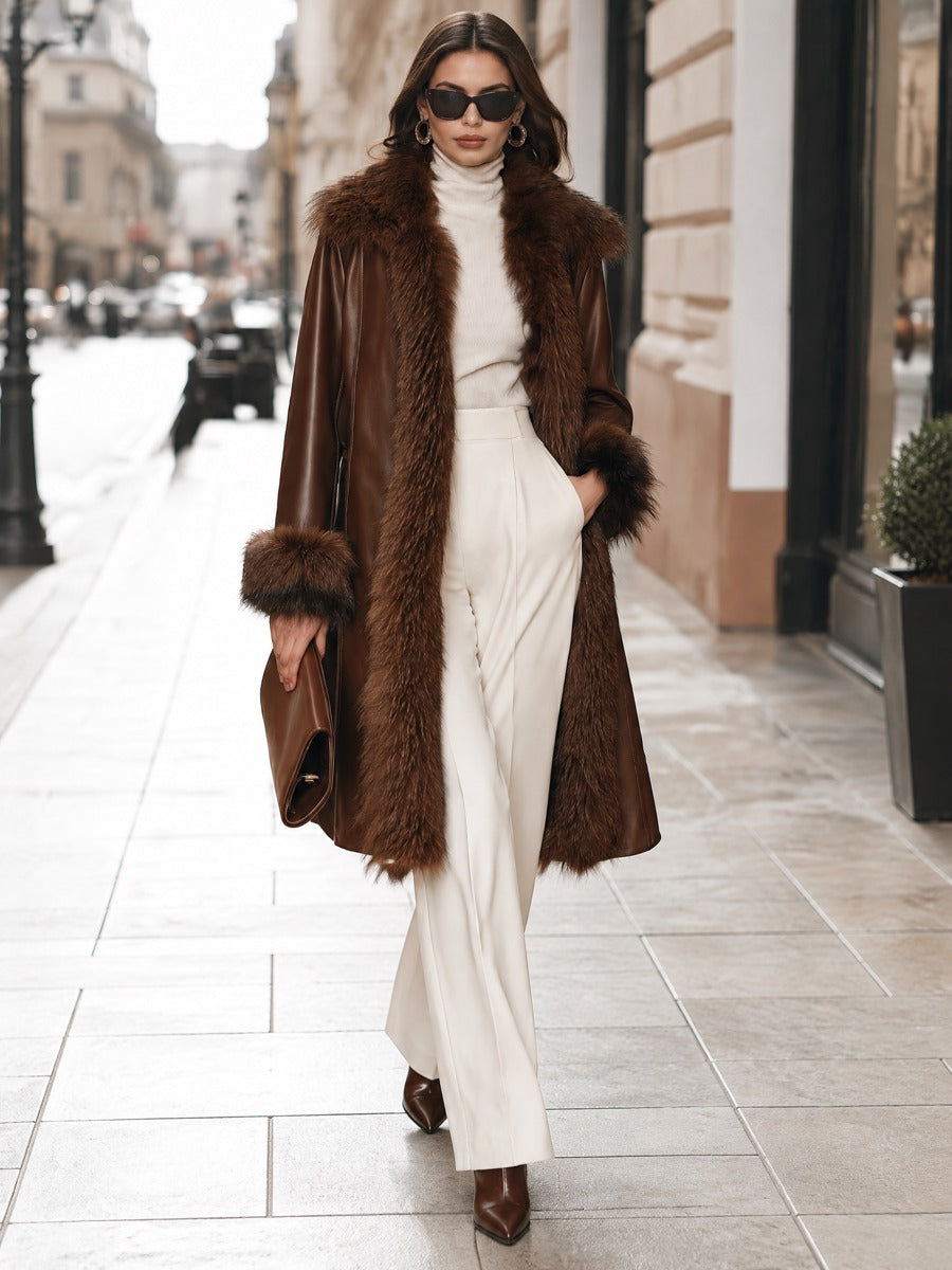 Cappotto Zafren in ecopelle marrone con pelliccia