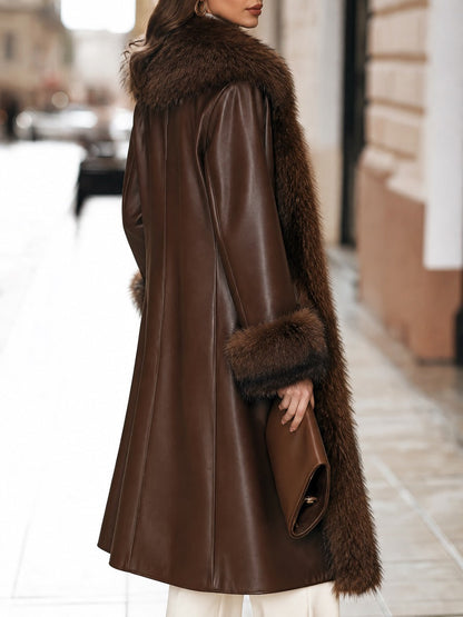 Cappotto Zafren in ecopelle marrone con pelliccia