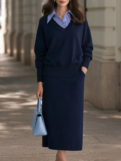 Completo Zafren blu navy con scollo a V in maglia e gonna