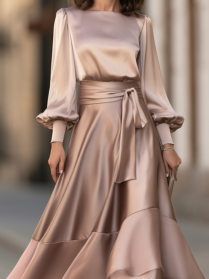 Robe longue Zafren rose en satin à volants étagés