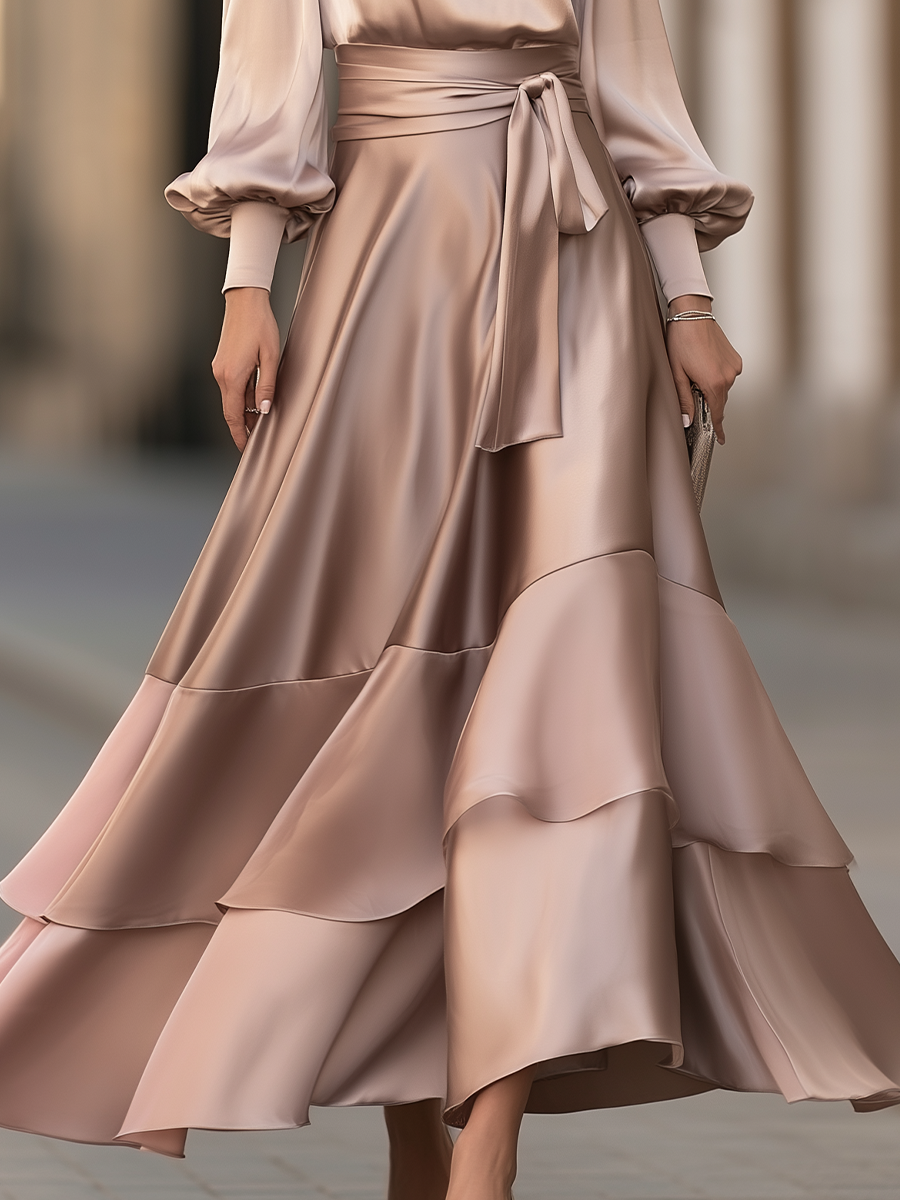 Robe longue Zafren rose en satin à volants étagés