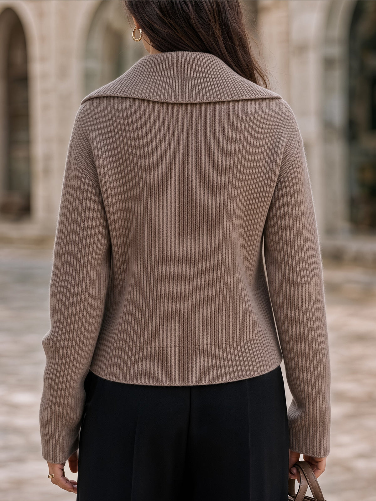 Cardigan Zafren color talpa con zip e collo ampio
