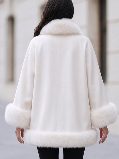 Cappotto avvolgente Zafren bianco in finta pelliccia