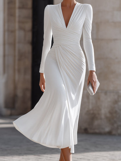 Robe midi Zafren blanche à encolure en V et froncée